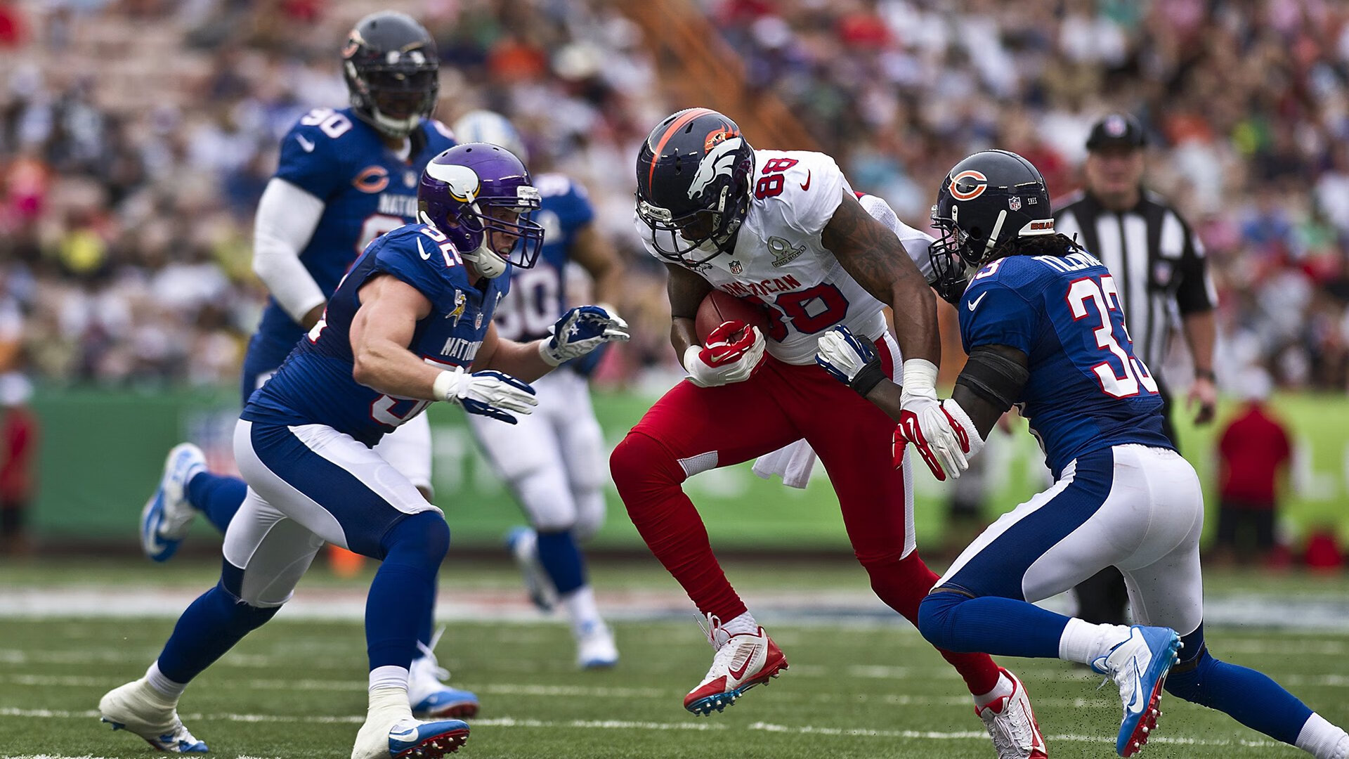 爱游戏体育在线-莫伊：他在全黑队前锋线上的影响力无人能及，scrum中展现强大控制力